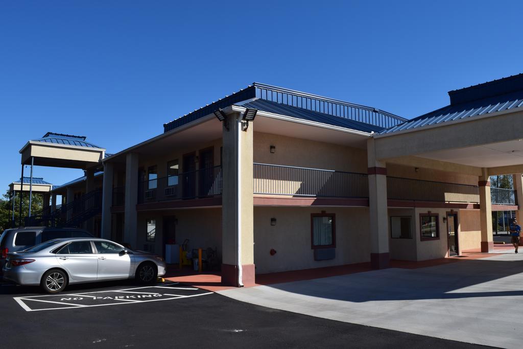 Royal Inn & Suites Douglasville Zewnętrze zdjęcie