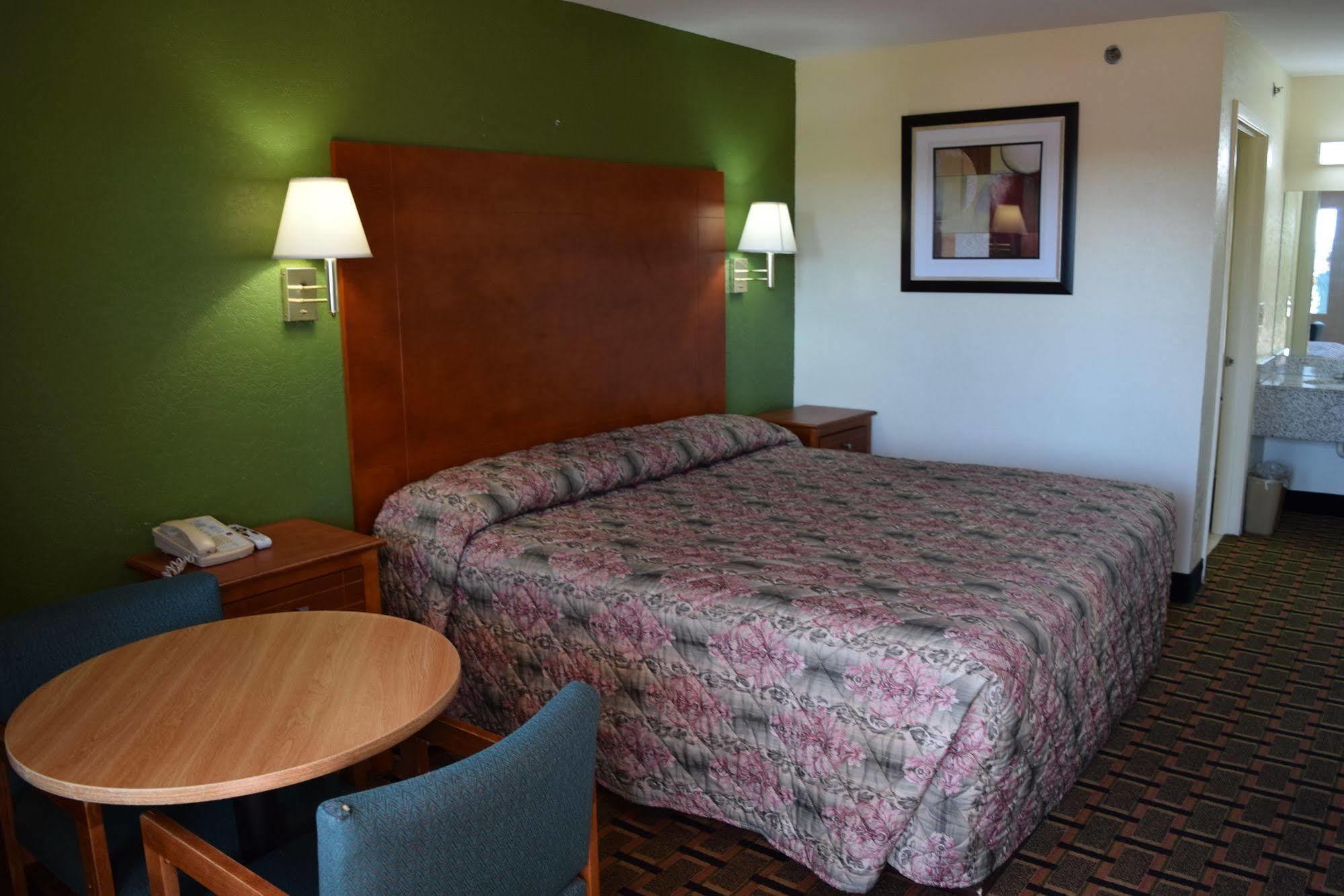 Royal Inn & Suites Douglasville Zewnętrze zdjęcie